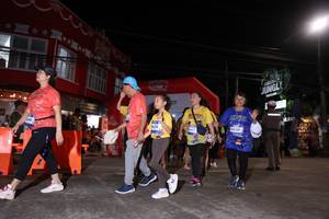 BIB: 4639, 349, 4030
                            <button type="button" onclick="openModal(26263703)" class="btn btn-primary btn-sm float-right btn-popup" data-toggle="modal" data-target=".modal-high-quality">
                        <i class="fas fa-shopping-cart"></i> Add to Cart
                    </button>
                                            <button type="button" onclick="isThisMe(26263703, true)" class="btn btn-success btn-sm float-right btn-popup btn-isme hidden" data-toggle="tooltip" data-placement="bottom" title="นี่คือรูปของคุณใช่ไหม คลิกที่นี่เพื่อเอาเข้าอัลบั้ม">
                        <i class="fas fa-plus"></i> Add to album
                    </button>
                    <button type="button" onclick="isThisMe(26263703, false)" class="btn btn-warning btn-sm float-right btn-popup btn-isnotme hidden">
                        <i class="fas fa-ban"></i> Remove from album
                    </button>